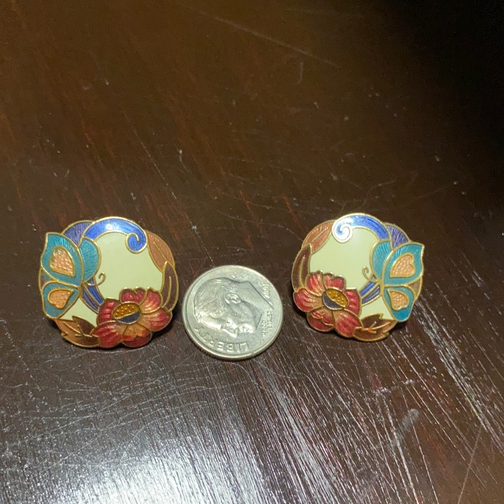 J17) Cloisonné earrings white floral pierced Vintage